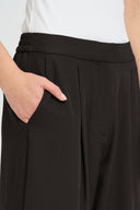 Barrel Pants – Soft Power für jeden Tag