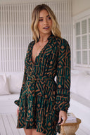 Kleid „Elara“ – Boho Chic mit einem Hauch Glam