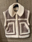 Niva – Teddy-Weste in Taupe & Creme