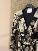 Saphira – Maxi-Kleid mit Print in Beige & Schwarz