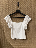 Adele – Baumwolltop mit Volantärmeln