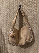 Romy – Wildleder-Look Tasche mit Nieten