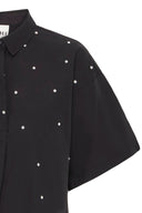 Bluse „Yara“ – Cool, Clean & ein Hauch Glam